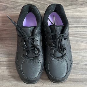 New balance women’s shoes